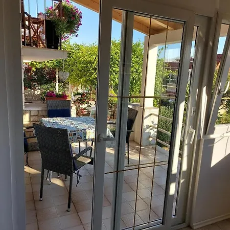 In With Terrace, Air Conditioning, Wifi, Washing Machine 4199-5