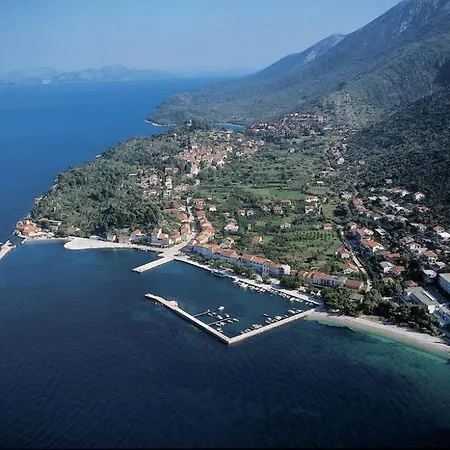 In With Terrace, Air Conditioning, Wifi, Washing Machine 4199-5 Apartman *