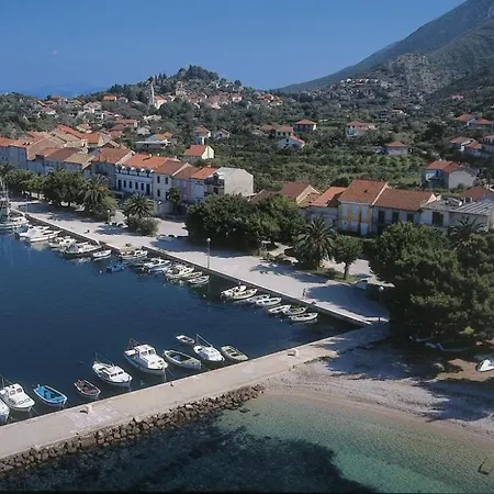 Apartman In With Terrace, Air Conditioning, Wifi, Washing Machine 4199-5