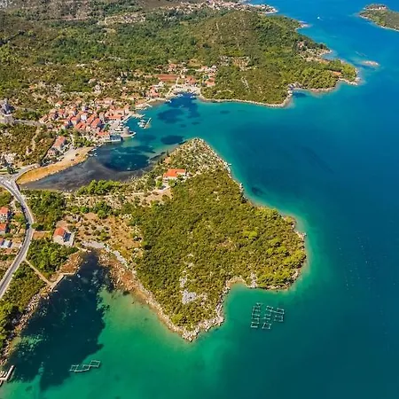 In With Terrace, Air Conditioning, Wifi, Washing Machine 4199-5 Apartman *