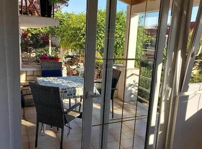 In With Terrace, Air Conditioning, Wifi, Washing Machine 4199-5