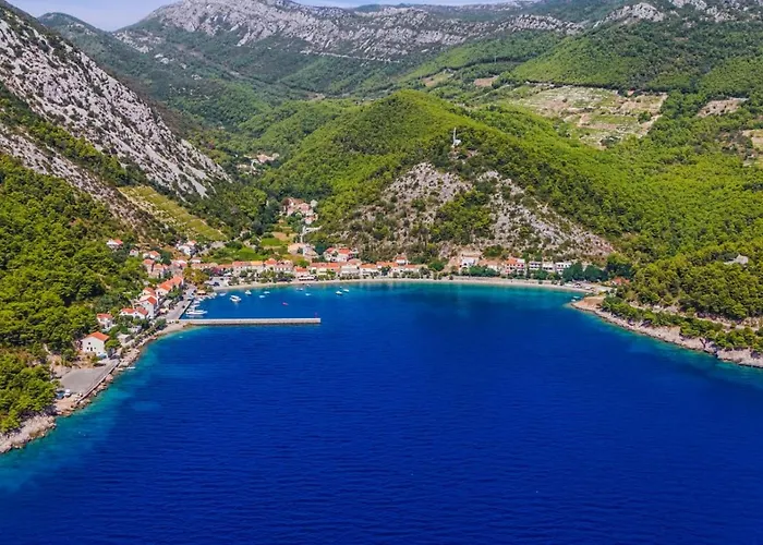 In With Terrace, Air Conditioning, Wifi, Washing Machine 4199-5 Apartmán *