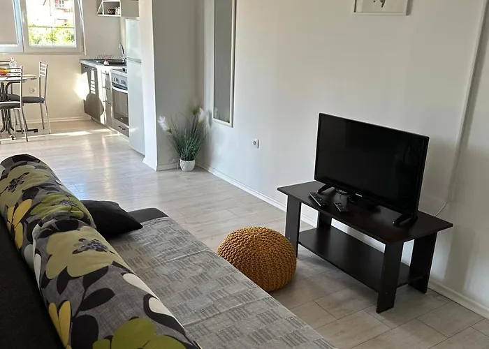 Apartmán In With Terrace, Air Conditioning, Wifi, Washing Machine 4199-5 Trpanj